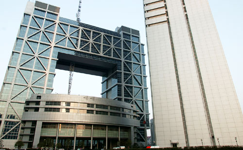 上海证券大厦和上海信息枢纽大厦